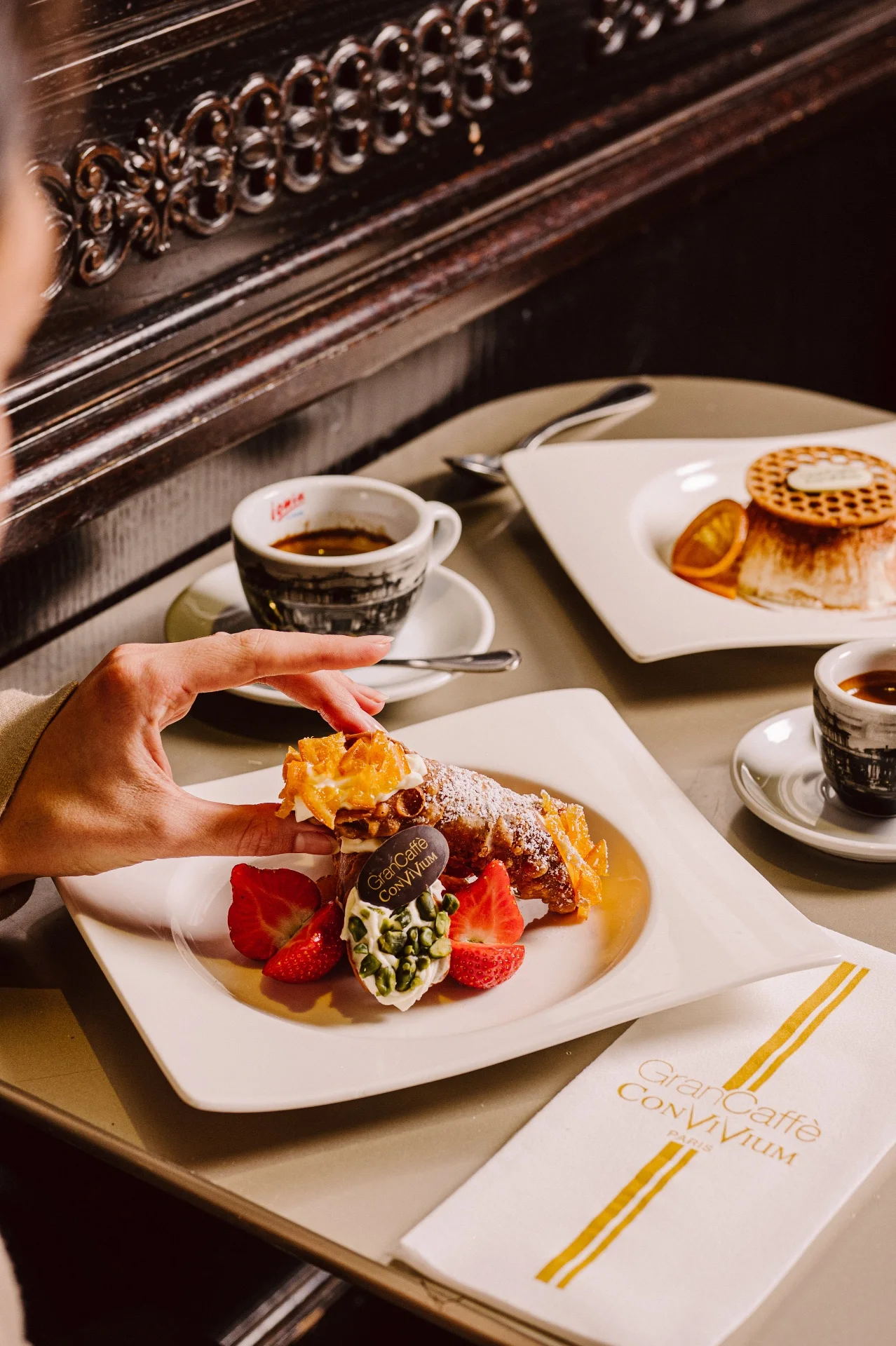 Cannolo sicilien à la pistache et espresso